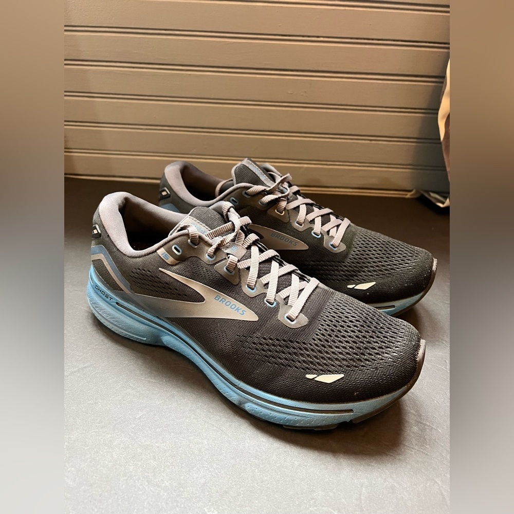 Brooks ghost and Sky Blue Running Shoes men’s size 10.5